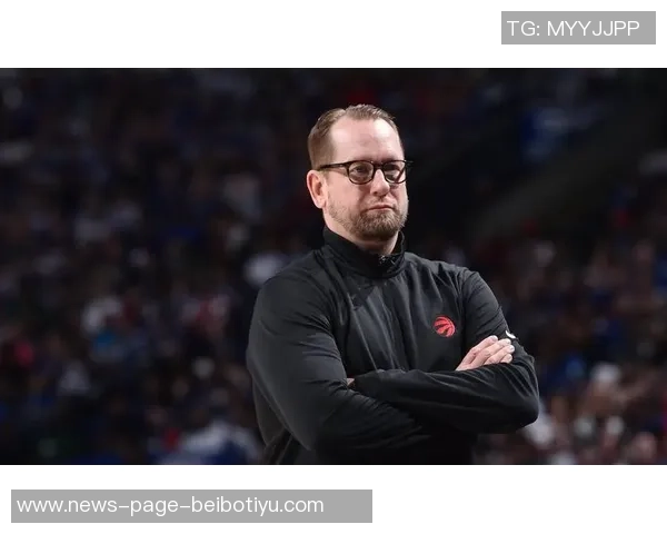 怒火中烧纳斯对球权判罚不满当场对裁判怒吼不止